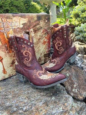 Price firm- NIB Old Gringo 9.5 Grace Little G Western cowboy Boots Heart Wings